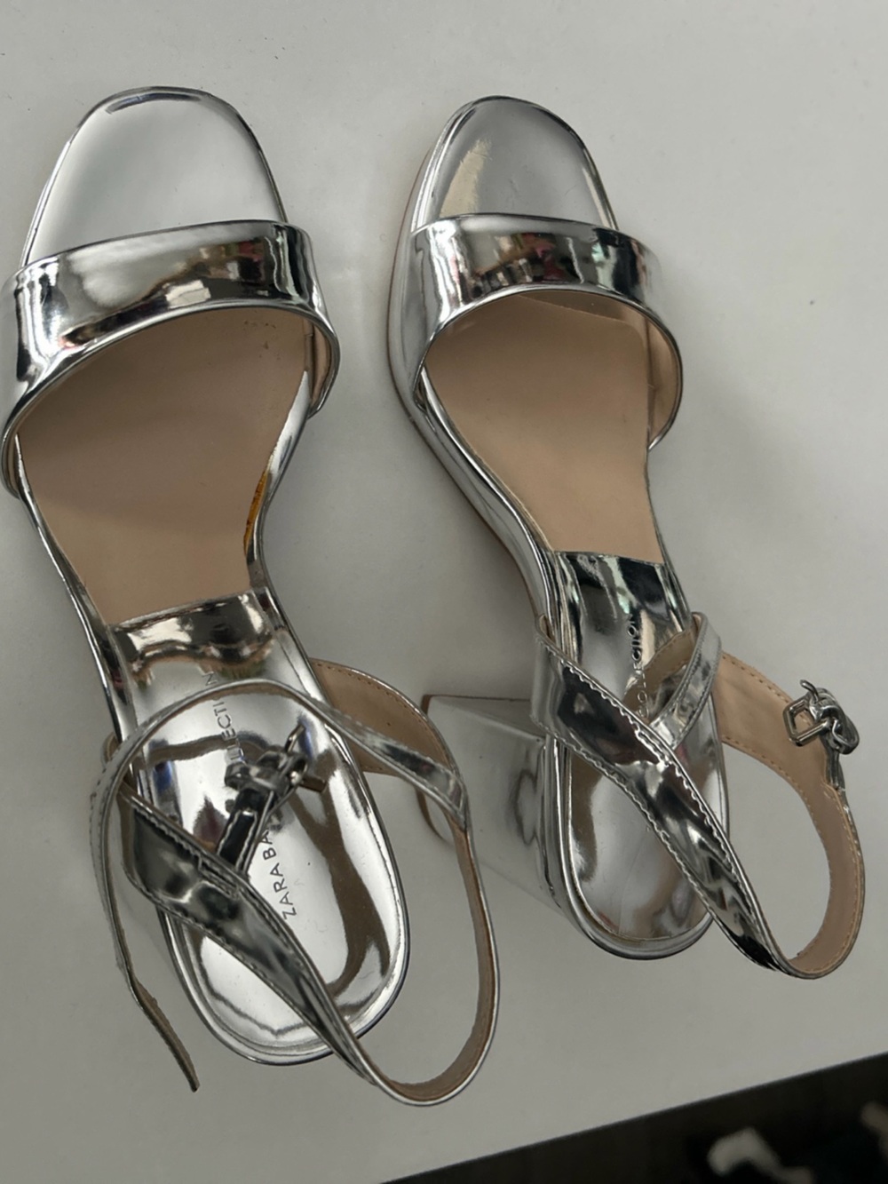 Zara Collections Silver Metallic Ankle-Strap Block Heel Sandals - Women (size 6)